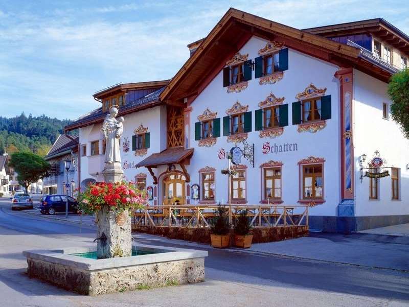 Hotel Schatten Garmisch-Partenkirchen Exterior photo